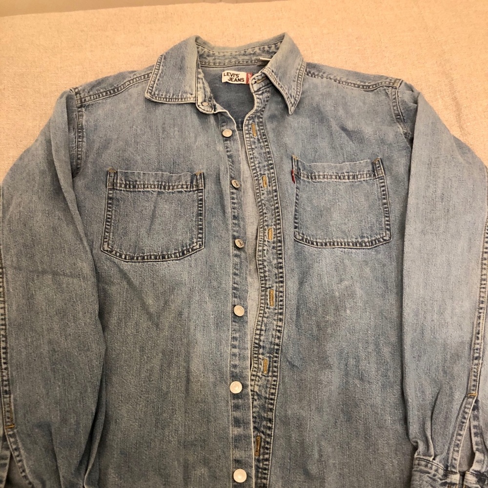 Men’s Levi button down blue shirt, gently worn.